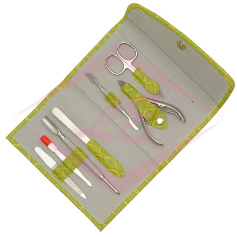 Manicure / Pedicure Kits