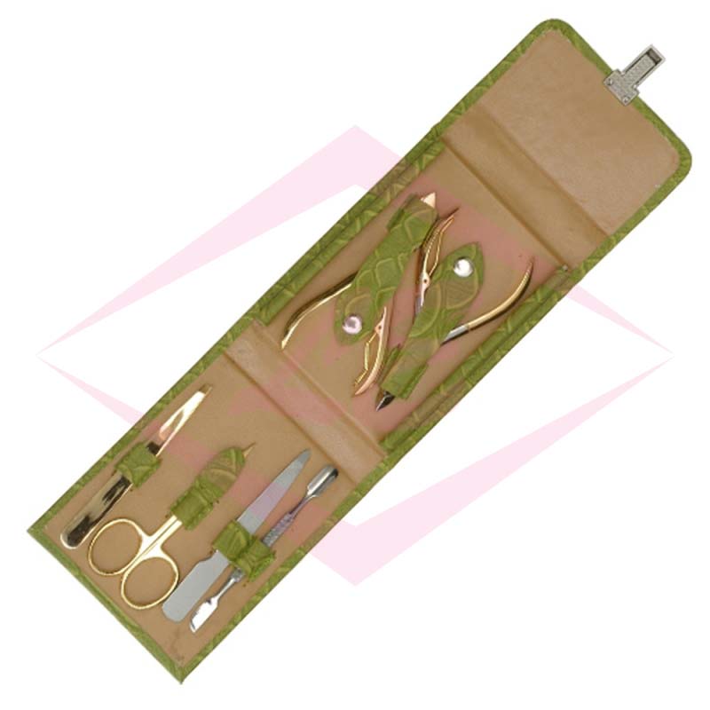 Manicure / Pedicure Kits